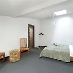 Two-level With Air Conditioning And Workspace Close To The Center By Renters Apartmán Poznaň