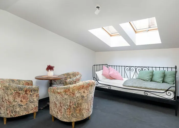 Apartment Two-level With Air Conditioning And Workspace Close To The Center By Renters Poznan